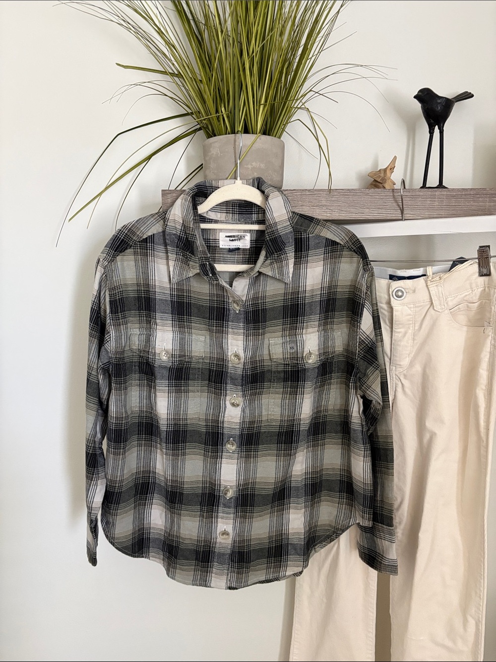 American Eagle Outfitters Black & Gray Plaid flannel Shirt